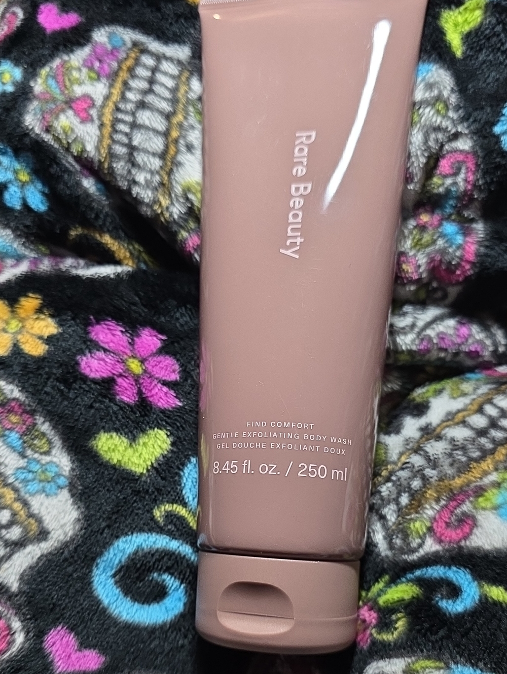 Rare Beauty Find Comfort Gentle Exfoliating Body Wash Brand New!